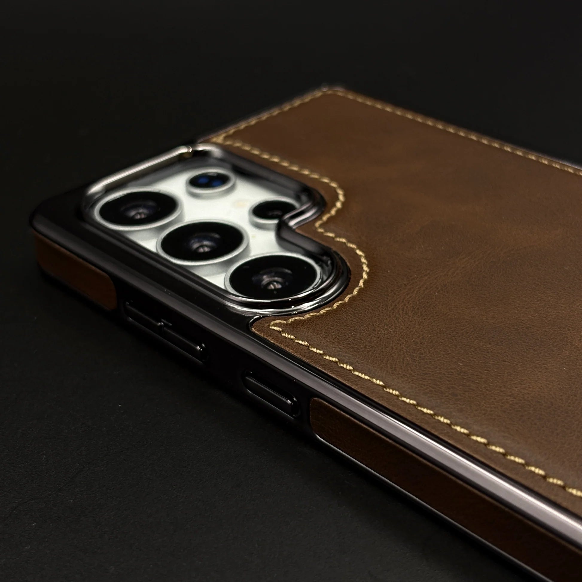 Samsung Side Stitch Chrome Leather With Hidden Magsafe