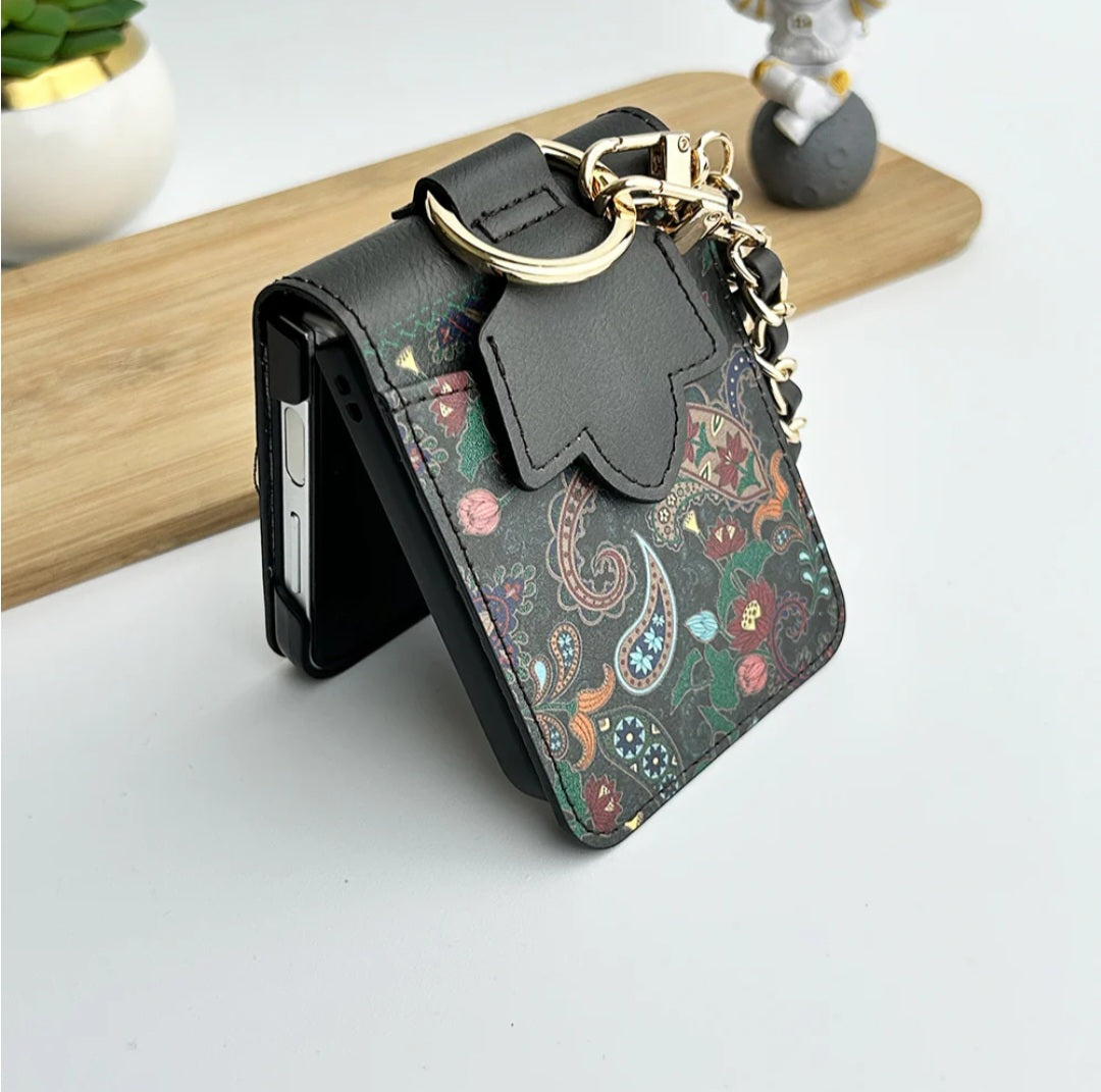 samsung-galaxy-z-flip-floral-printed-leather-case-black-folded