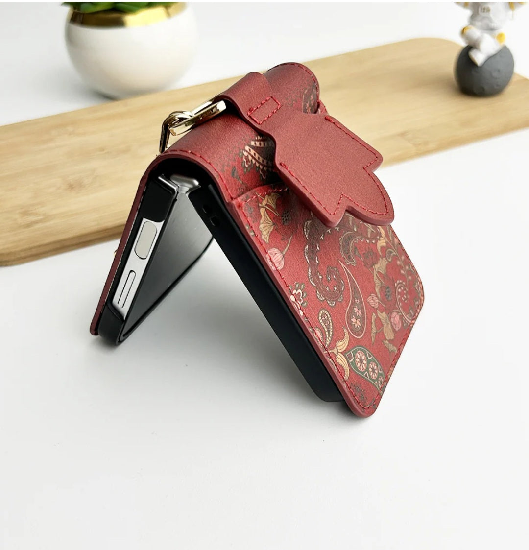 samsung-galaxy-z-flip-floral-printed-leather-case-red-folded